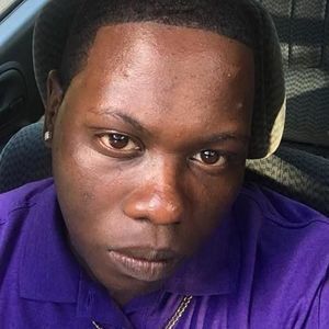 Meet your Posher, Carlus